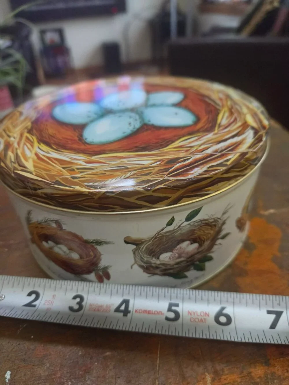 robins nest tins set of two nice artwork displayed on tins two sizes